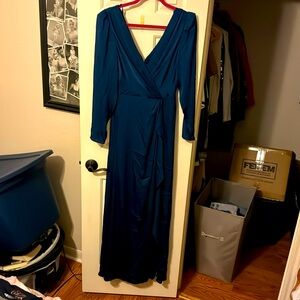 Silky maxi dress, Brand: BCBGMAXAZRIA, size 04